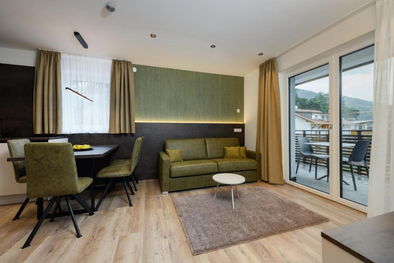 Sambock Quarter Pustrabase Apartamento Brunico Exterior foto